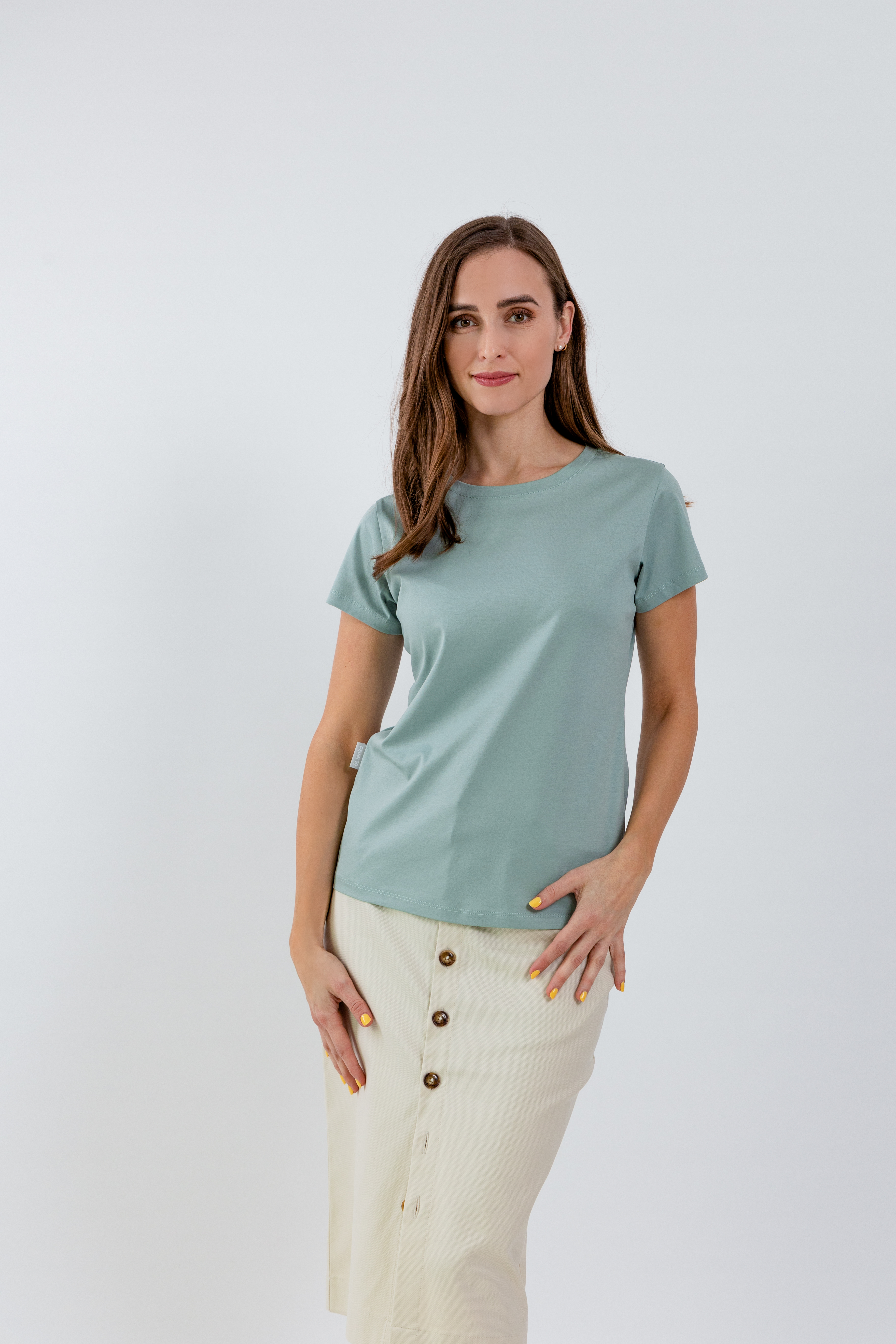 T-shirt femme à décollté ronde Be Lenka Essentials - Pistachio Green.