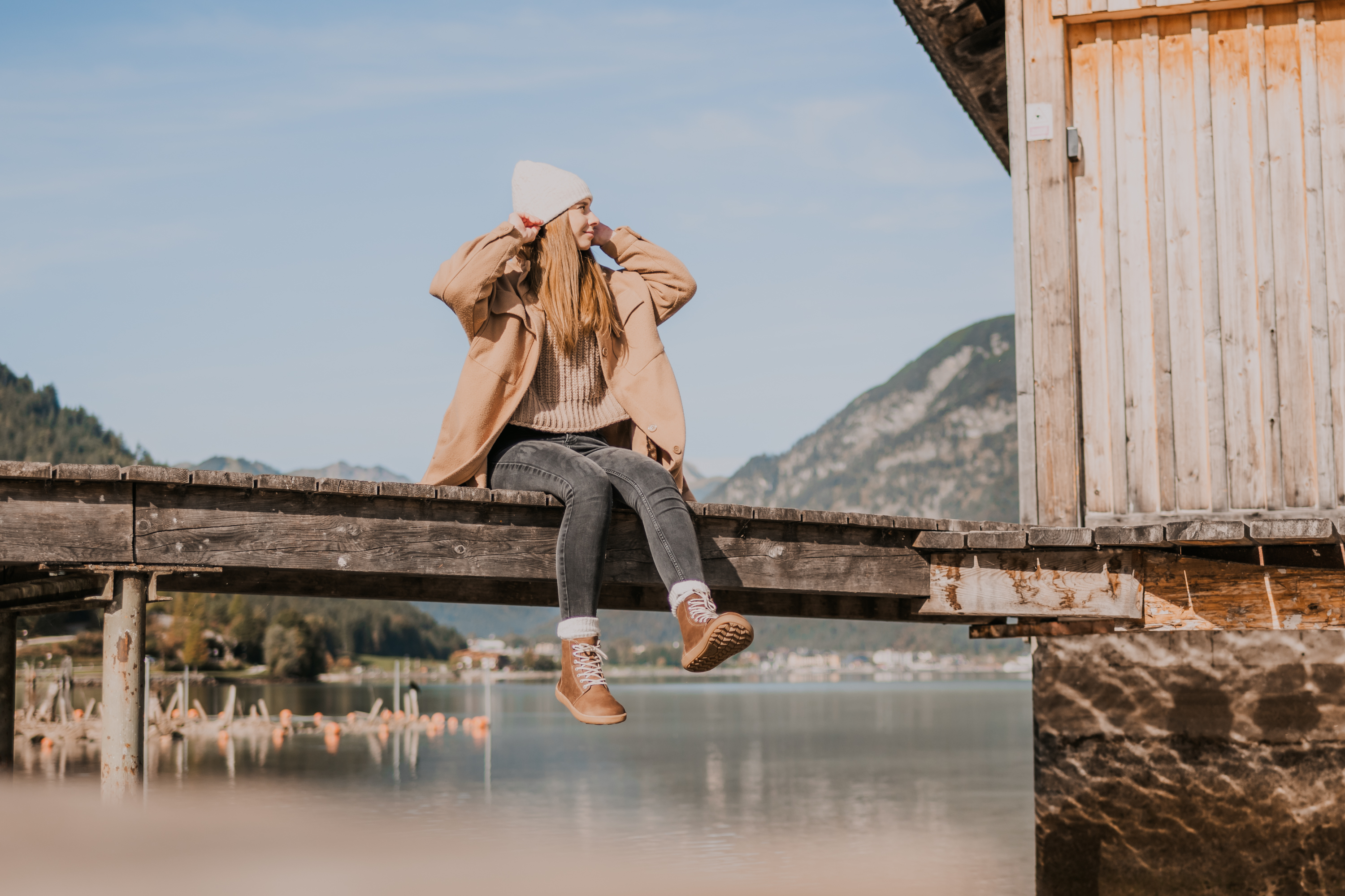 Chaussures Barefoot d'hiver Be Lenka Winter 3.0 - Walnut Brown.


.insulation-properies{display:flex}@media(max-width:991px){.insulation-properies{flex-direction:column}}﻿﻿﻿﻿


les chaussures barefoot imitent parfaitement la marche pieds nus, exactement comme la nature l'a conçuecuir de première qualitéune doublure en laine aux excellentes propriétés thermorégulatrices protégera vos pieds du froidla semelle DeepGrip est conçue pour une meilleure stabilité sur diverses surfacesune membrane déperlante entre le cuir et la laine assure que vos pieds restent au sec et au chaudle cuir hydrofuge empêche la pénétration de l'humidité dans les chaussures, pour un meilleur effet, utilisez une imprégnationdes crochets astucieusement placés pour des chaussures encore plus pratiques

Avantages des chaussures barefoot:
semelle ultra souplezéro drop : talon et orteils au même niveau pour une bonne posturepointe spacieuse pour vos orteilschaussures légères
Type de chaussures : chaussure de ville