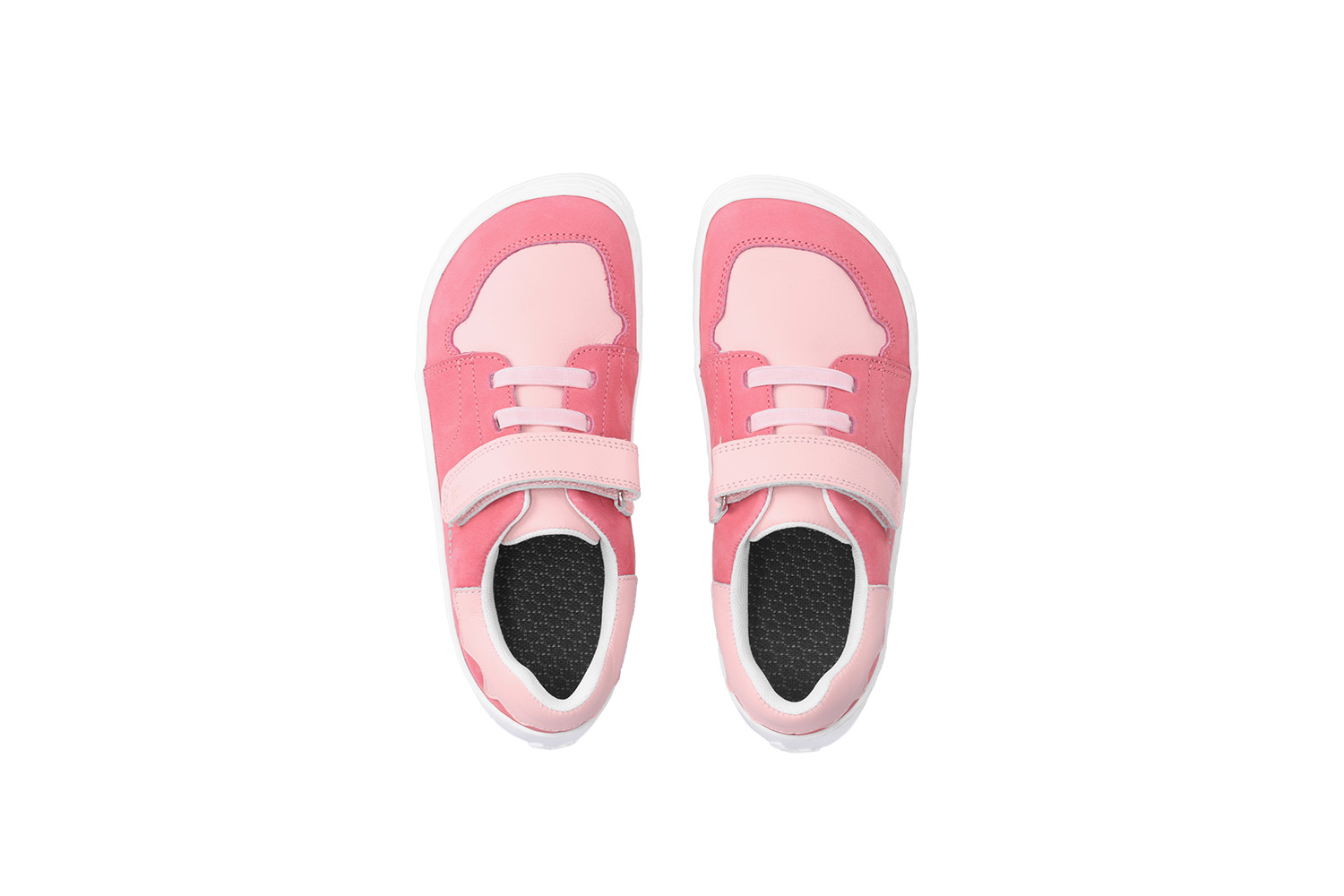 Baskets enfants barefoot Be Lenka Gelato - Pink.
  les chaussures barefoot imitent parfaitement la marche pieds nus, exactement comme la nature l'a conçu  semelle cousue avec une pointe surélevée  Semelle KidsUltraGrip pour les modèles enfants avec une excellente adhérence et un motif ludique  Logos réfléchissants Be Lenka pour plus de sécurité  des chaussures pratiques (velcro + élastiques)
Avantages des chaussures barefoot :
  semelle ultra flexible  zéro drop : talon et orteil dans un seul plan pour une bonne posture  pointe spacieuse pour vos doigts  des chaussures légères
Type de chaussure : chaussure de ville