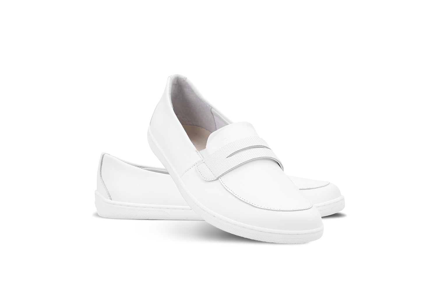 Barefoot Mocassins Be Lenka Buena - All White.
  design barefoot minimaliste  chaussage simple sans laçage avec un élastique sur la languette  facilement combinable avec différents styles de vêtements - élégant, sportif et décontracté  semelle EverydayComfort cousue pour une durée de vie plus longue de la chaussure  confortable à porter toute la journée  logo Be Lenka embossé sur la languette de la chaussure
Avantages des chaussures barefoot :
  semelle ultra flexible  zéro drop : talon et orteil dans un seul plan pour une bonne posture  pointe spacieuse pour vos doigts  des chaussures légères
Type de chaussure : chaussure de ville