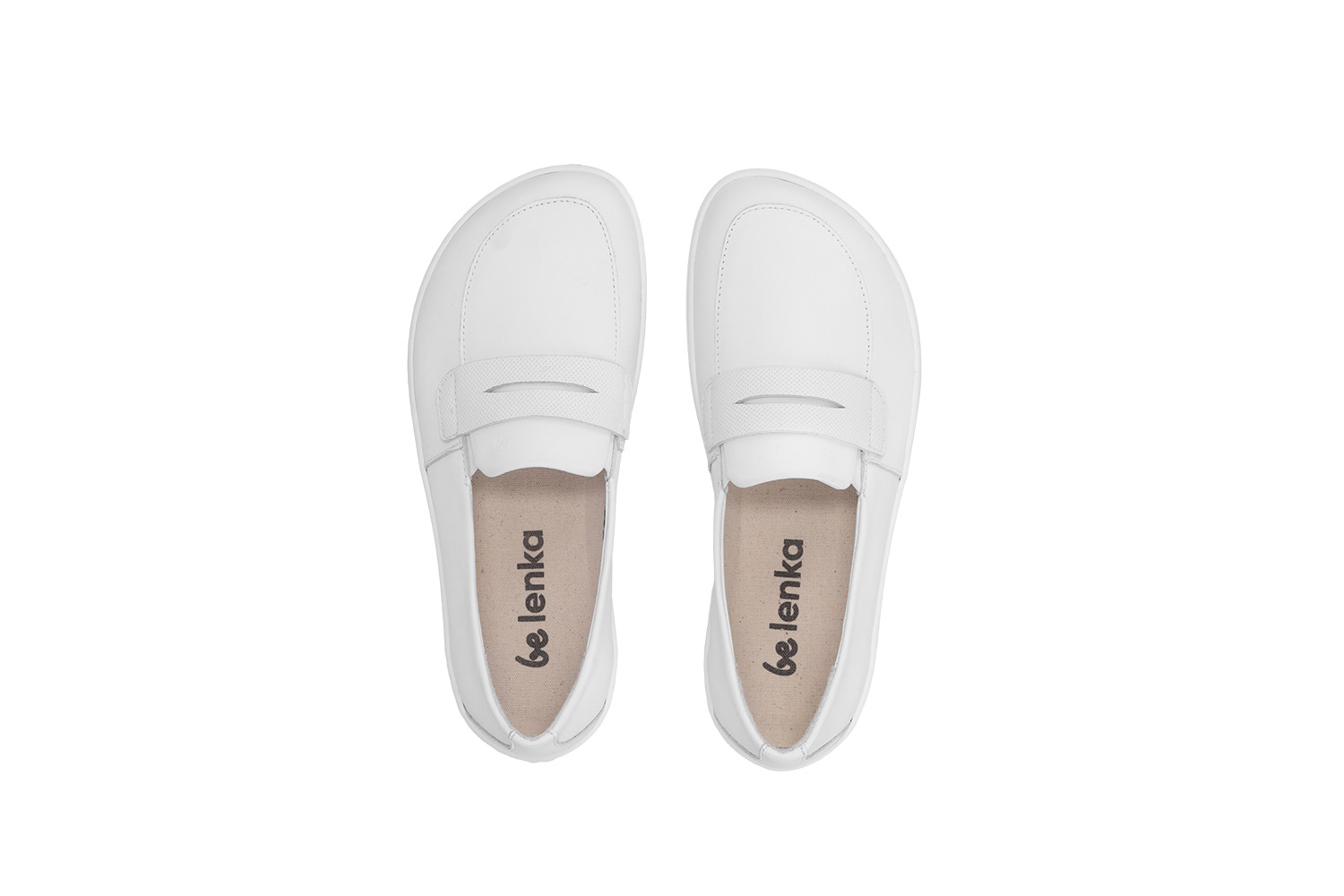 Barefoot Mocassins Be Lenka Buena - All White.
  design barefoot minimaliste  chaussage simple sans laçage avec un élastique sur la languette  facilement combinable avec différents styles de vêtements - élégant, sportif et décontracté  semelle EverydayComfort cousue pour une durée de vie plus longue de la chaussure  confortable à porter toute la journée  logo Be Lenka embossé sur la languette de la chaussure
Avantages des chaussures barefoot :
  semelle ultra flexible  zéro drop : talon et orteil dans un seul plan pour une bonne posture  pointe spacieuse pour vos doigts  des chaussures légères
Type de chaussure : chaussure de ville