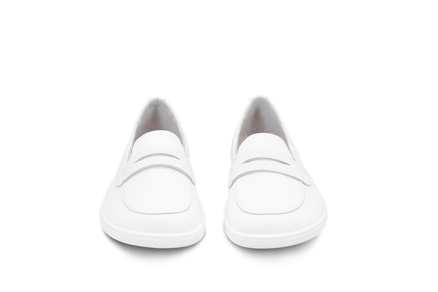 Barefoot Mocassins Be Lenka Buena - All White.
  design barefoot minimaliste  chaussage simple sans laçage avec un élastique sur la languette  facilement combinable avec différents styles de vêtements - élégant, sportif et décontracté  semelle EverydayComfort cousue pour une durée de vie plus longue de la chaussure  confortable à porter toute la journée  logo Be Lenka embossé sur la languette de la chaussure
Avantages des chaussures barefoot :
  semelle ultra flexible  zéro drop : talon et orteil dans un seul plan pour une bonne posture  pointe spacieuse pour vos doigts  des chaussures légères
Type de chaussure : chaussure de ville