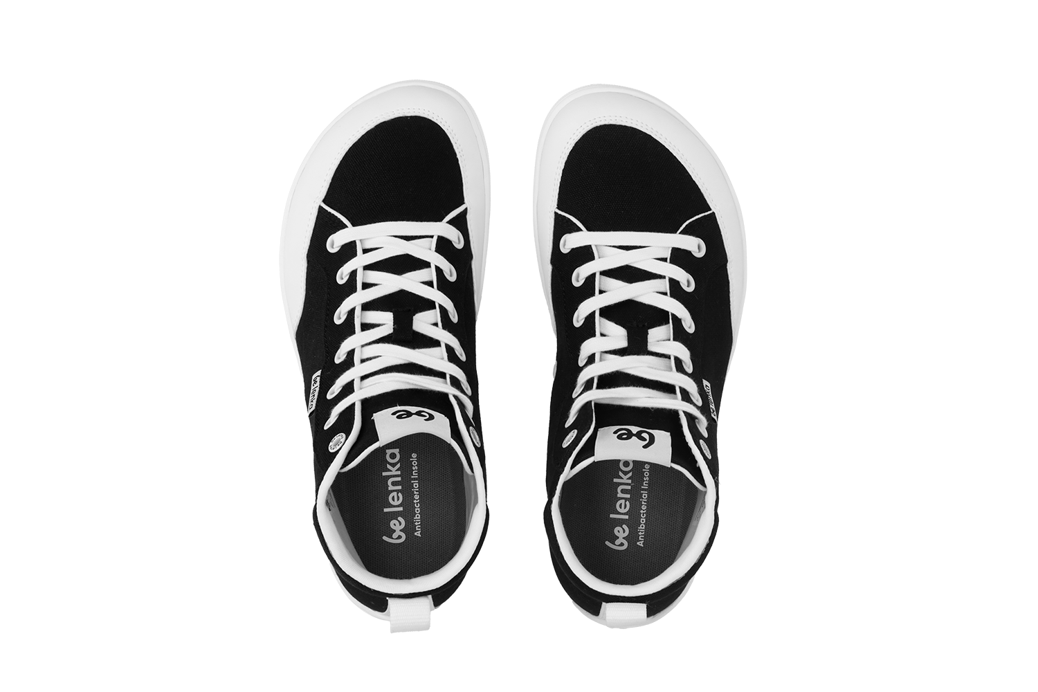 Barefoot baskets Be Lenka Rebound - High Top - Black & White.




des chaussures extrêmement légères pour tous les amateurs de classiques urbainssemelle EverydayComfort Neo cousue pour une durée de vie plus longue de la chaussurelogo textile sur la languette et le dessus des basketsboucle sur le talon pour un enfilage plus faciledeux œillets à l'intérieur des baskets pour l'aération

Avantages des chaussures barefoot:
elles imitent parfaitement la marche pieds nus la forme anatomique de la chaussure offre un espace généreux pour les orteilsl'inclinaison nulle de la semelle maintient le talon et la pointe dans le même plan pour une bonne postureune semelle de stimulation d'une épaisseur de 5 mm active les terminaisons nerveuses du pieddes matériaux flexibles assurent une meilleure fonctionnalité des muscles et tendons du piedla légèreté des chaussures comme prévention contre la fatigue des pieds
Type: chaussure de ville