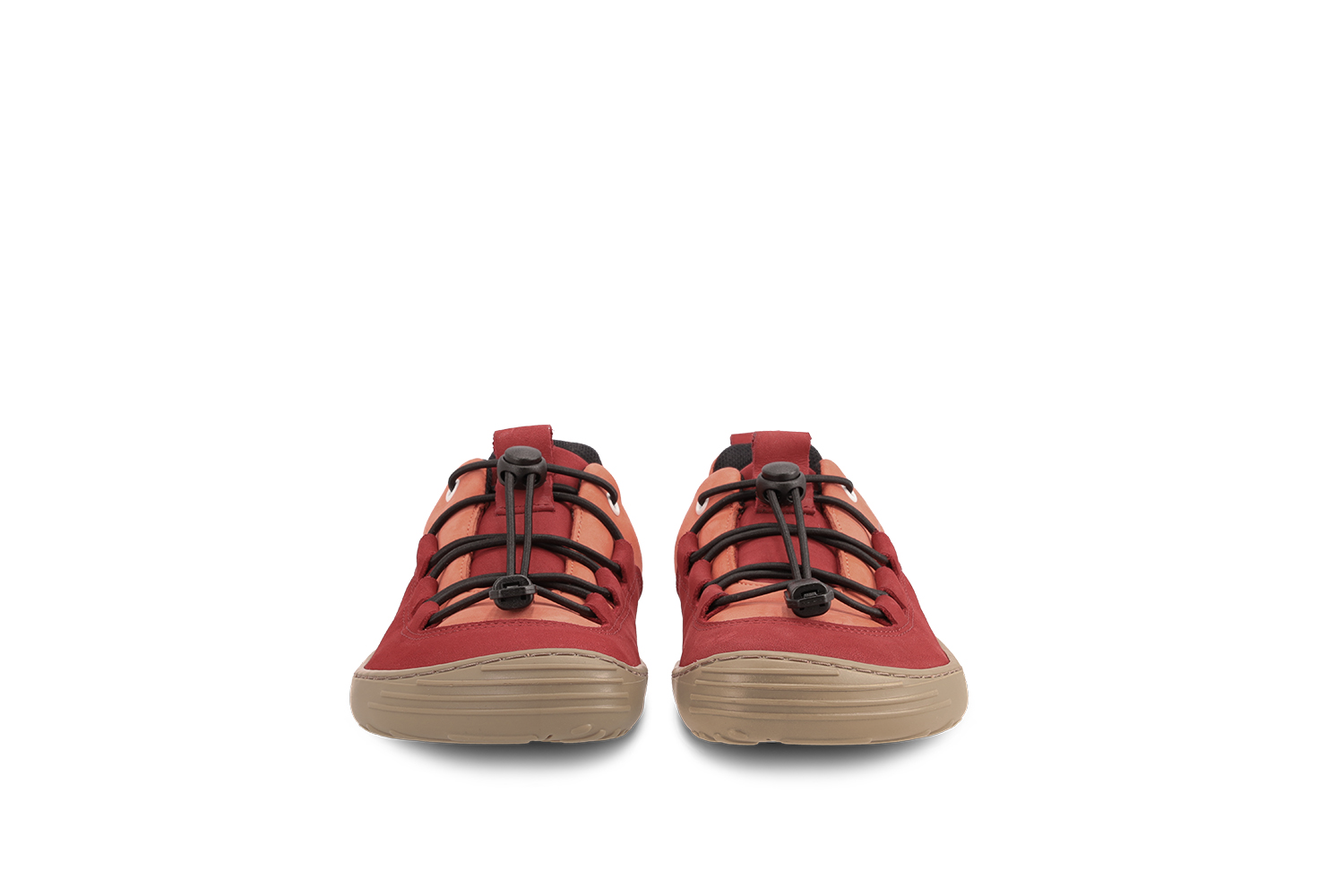 Baskets enfants barefoot Be Lenka Xplorer - Dark Red & Coral.
 baskets en cuir nubuck premiumla pointe des chaussures est suffisamment large pour permettre aux orteils de bouger naturellementla doublure est agréable au toucher et assure en plus du confort et une isolation thermiquel'arrêt de cordon permet un serrage idéal des baskets sur le cou-de-piedla semelle flexible KidsUltraGrip avec un motif de dessin animé, de 6 mm d'épaisseur, assure un contact idéal avec la surface (affecte favorablement le développement du pied de l'enfant)les chaussures ne sont pas destinées au sport (le cyclisme, la trotinette et d'autres activités qui sollicitent la semelle peuvent causer des dommages mécaniques à celle-ci)
Avantages des chaussures barefoot :
semelle ultra souplezéro drop (pente nulle) : talon et orteils dans un même plan pour une bonne posturepointe spacieuse pour vos orteilschaussures légères
Type : chaussure de ville