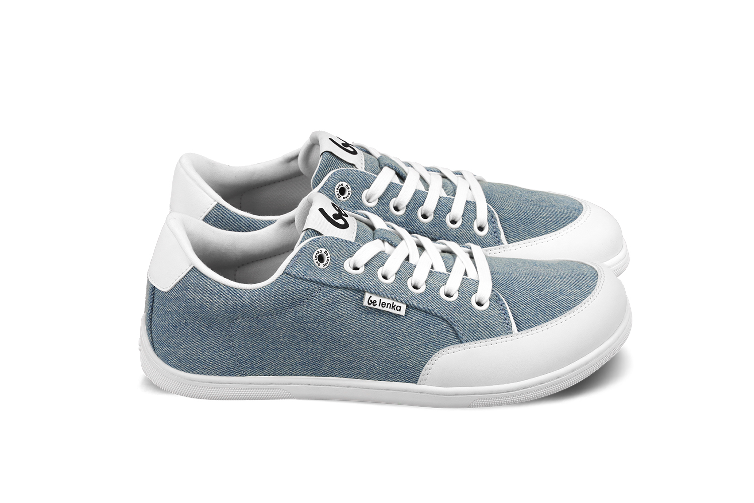 Barefoot baskets Be Lenka Rebound - Denim Light Blue.




des chaussures extrêmement légères pour tous les amateurs de classiques urbainssemelle EverydayComfort Neo cousue pour une durée de vie plus longue de la chaussurelogo textile sur la languette et le dessus des basketsdeux œillets à l'intérieur des baskets pour l'aération

Avantages des chaussures barefoot:
elles imitent parfaitement la marche pieds nus la forme anatomique de la chaussure offre un espace généreux pour les orteilsl'inclinaison nulle de la semelle maintient le talon et la pointe dans le même plan pour une bonne postureune semelle de stimulation d'une épaisseur de 5 mm active les terminaisons nerveuses du pieddes matériaux flexibles assurent une meilleure fonctionnalité des muscles et tendons du piedla légèreté des chaussures comme prévention contre la fatigue des pieds
Type: chaussure de ville