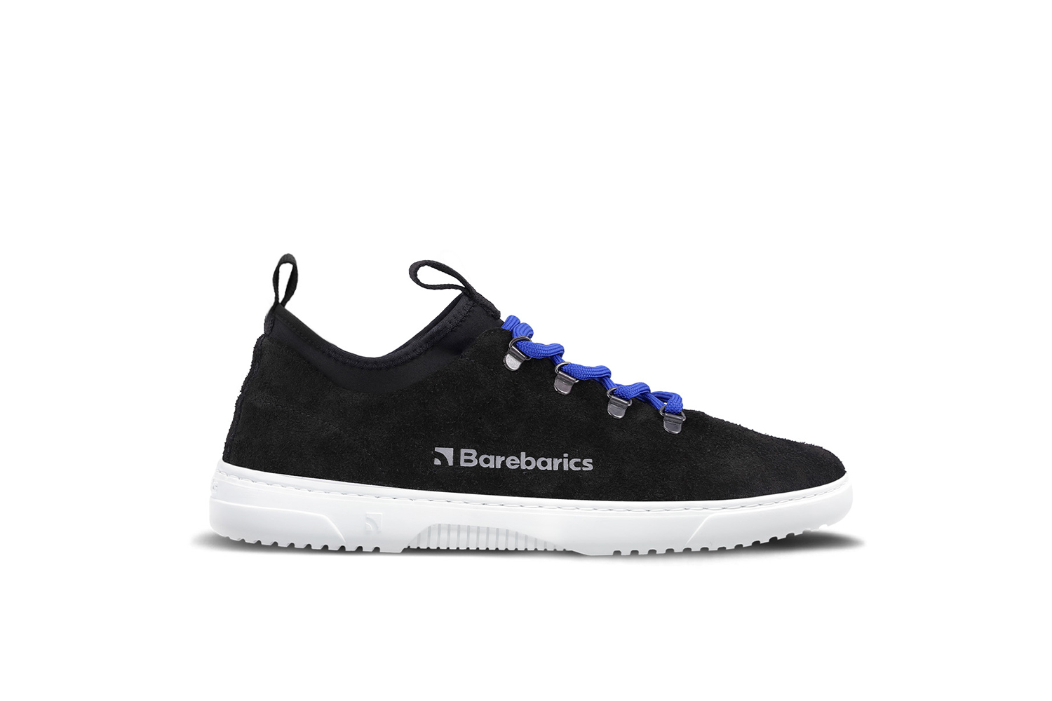 Barefoot Sneakers Barebarics Bronx - Black.
Les baskets Barebarics sont fabriquées selon des processus qui minimisent l'impact sur l'environnement.
  La tige est en cuir et textile  La doublure est en lycra et microfibre  La semelle est en gomme synthétique souple à haute résistance à l'usure.



Attributs barefoot
  Forme anatomique - Les basket respectent la forme du pied.




Plus d'information

design urbain moderneconçu et fabriqué à la main dans l’Union européenne, à partir de matériaux durables locauxexcellente durabilité et solidité des couleurs des matériauxdisponible en numéros : 36 - 47 (selon mesure européenne)chaussure de ville