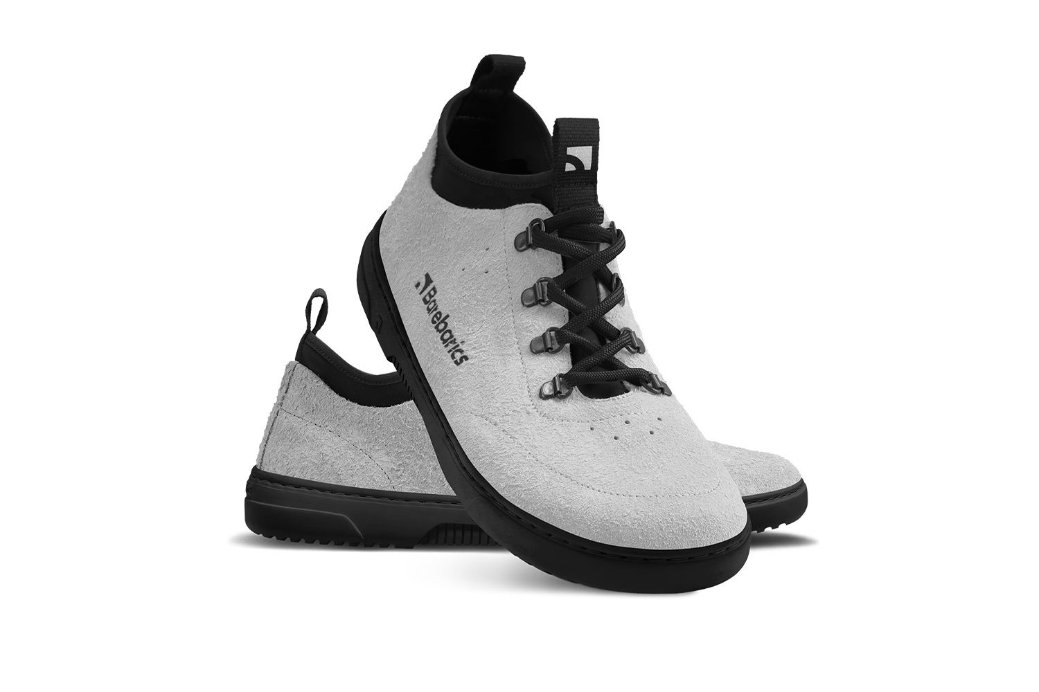 Barefoot Sneakers Barebarics Bronx - Grey.
Les baskets Barebarics sont fabriquées selon des processus qui minimisent l'impact sur l'environnement.
  La tige est en cuir et textile  La doublure est en lycra et microfibre  La semelle est en gomme synthétique souple à haute résistance à l'usure.



Attributs barefoot
  Forme anatomique - Les basket respectent la forme du pied.




Plus d'information
design urbain moderneconçu et fabriqué à la main dans l’Union européenne, à partir de matériaux durables locauxexcellente durabilité et solidité des couleurs des matériauxdisponible en numéros : 36 - 47 (selon mesure européenne)chaussure de ville