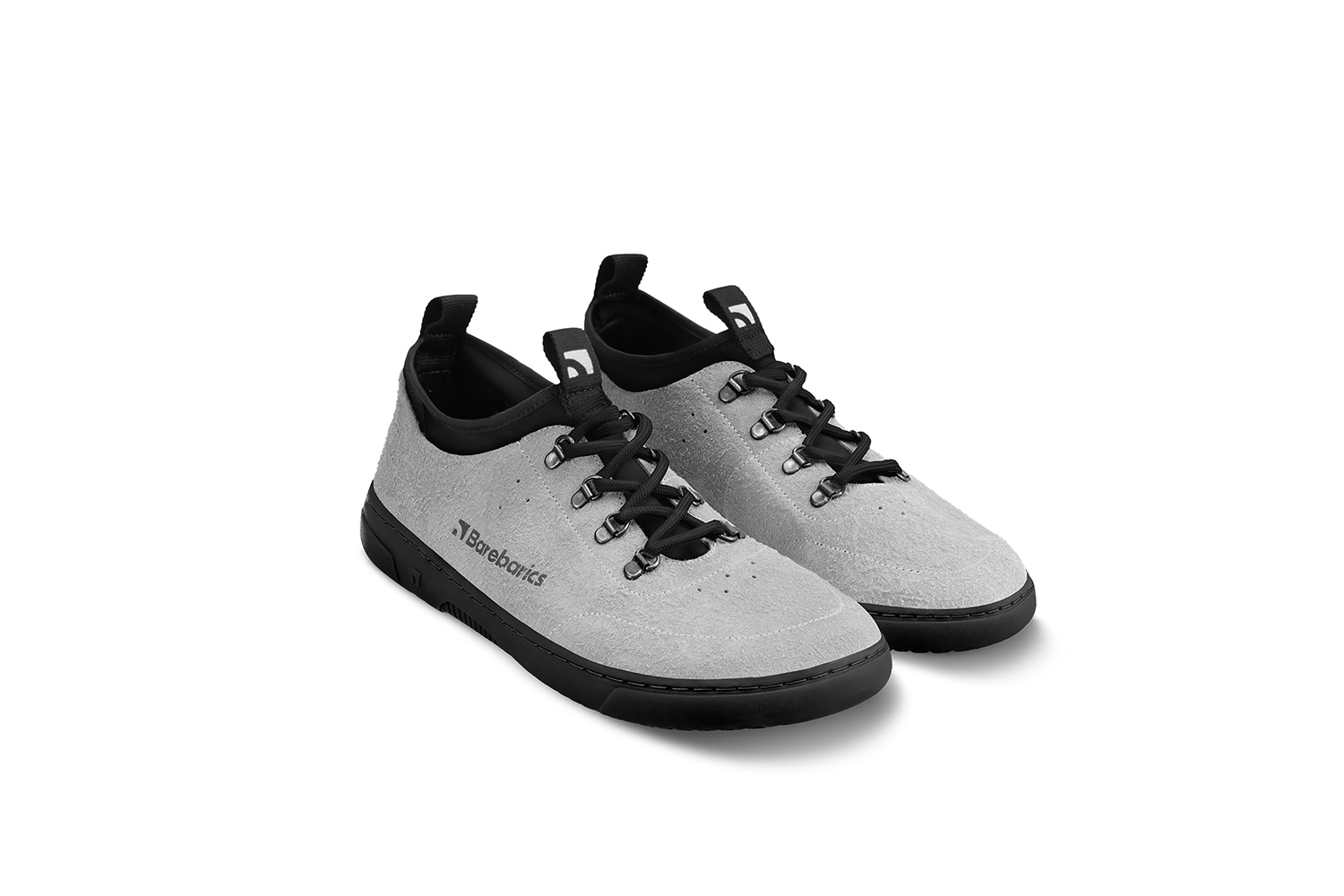 Barefoot Sneakers Barebarics Bronx - Grey.
Les baskets Barebarics sont fabriquées selon des processus qui minimisent l'impact sur l'environnement.
  La tige est en cuir et textile  La doublure est en lycra et microfibre  La semelle est en gomme synthétique souple à haute résistance à l'usure.



Attributs barefoot
  Forme anatomique - Les basket respectent la forme du pied.




Plus d'information
design urbain moderneconçu et fabriqué à la main dans l’Union européenne, à partir de matériaux durables locauxexcellente durabilité et solidité des couleurs des matériauxdisponible en numéros : 36 - 47 (selon mesure européenne)chaussure de ville