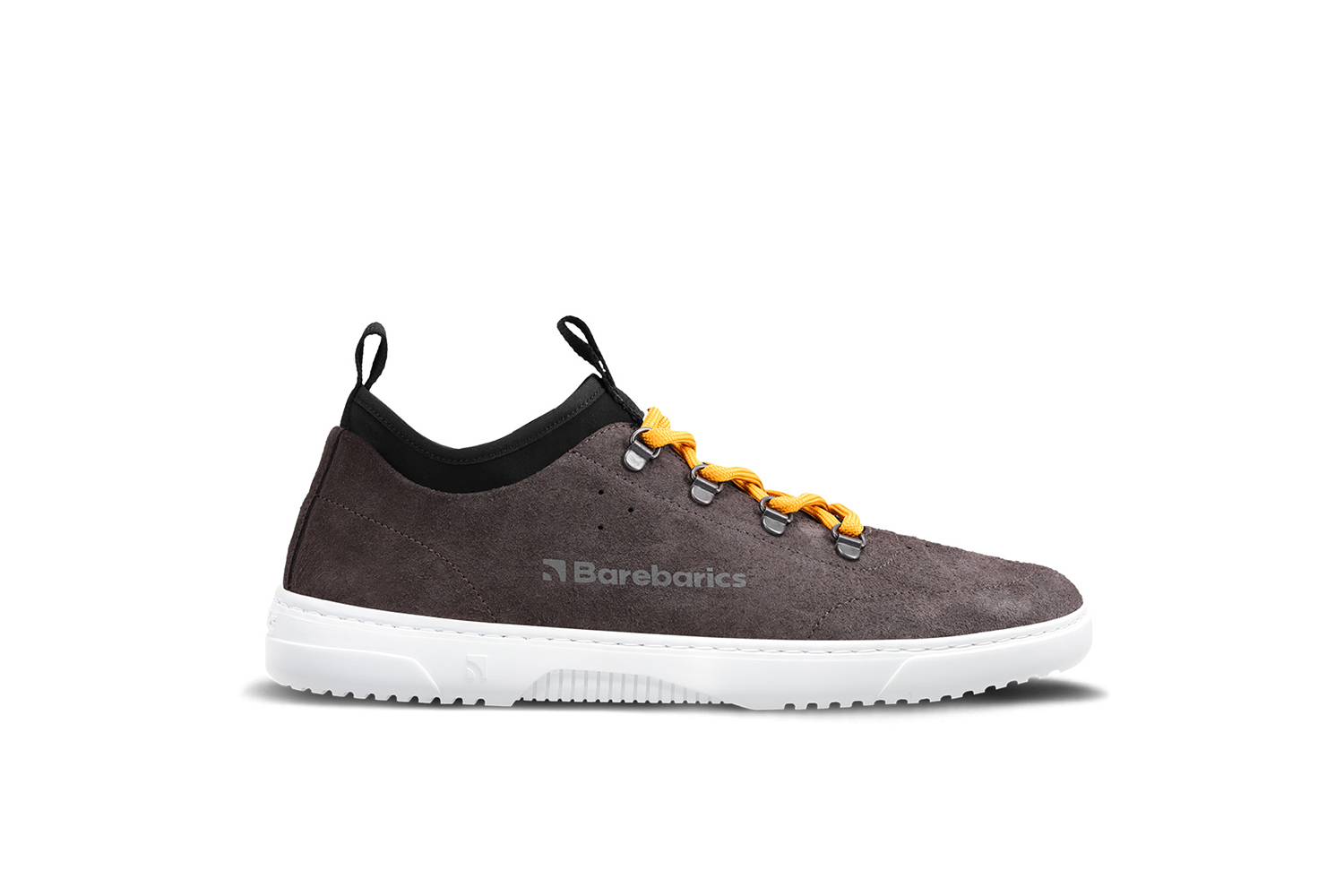 Barefoot Sneakers Barebarics Bronx - Midnight Black.
Les baskets Barebarics sont fabriquées selon des processus qui minimisent l'impact sur l'environnement.
  La tige est en cuir et textile  La doublure est en lycra et microfibre  La semelle est en gomme synthétique souple à haute résistance à l'usure.



Attributs barefoot
  Forme anatomique - Les basket respectent la forme du pied.




Plus d'information

design urbain moderneconçu et fabriqué à la main dans l’Union européenne, à partir de matériaux durables locauxexcellente durabilité et solidité des couleurs des matériauxdisponible en numéros : 36 - 47 (selon mesure européenne)chaussure de ville