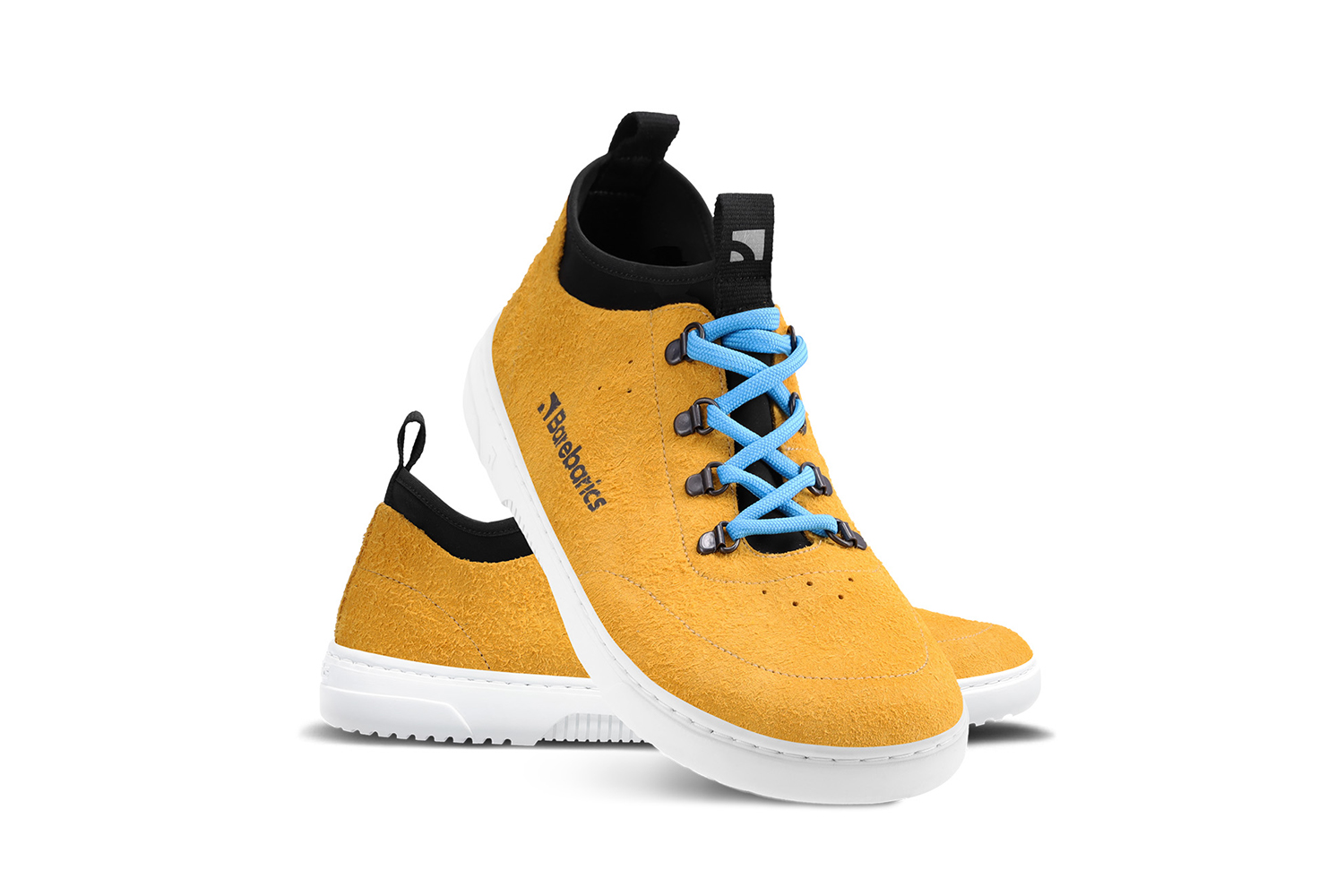 Barefoot Sneakers Barebarics Bronx - Mustard.
Les baskets Barebarics sont fabriquées selon des processus qui minimisent l'impact sur l'environnement.
  La tige est en cuir et textile  La doublure est en lycra et microfibre  La semelle est en gomme synthétique souple à haute résistance à l'usure.



Attributs barefoot
  Forme anatomique - Les basket respectent la forme du pied.




Plus d'information
design urbain moderneconçu et fabriqué à la main dans l’Union européenne, à partir de matériaux durables locauxexcellente durabilité et solidité des couleurs des matériauxdisponible en numéros : 36 - 47 (selon mesure européenne)chaussure de ville